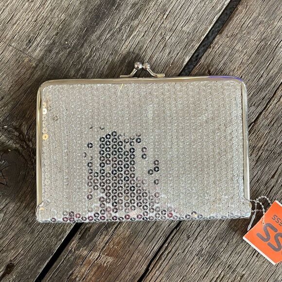 NWT Silver Sequined 4 X 6 Photo Album - Picture 3 of 4